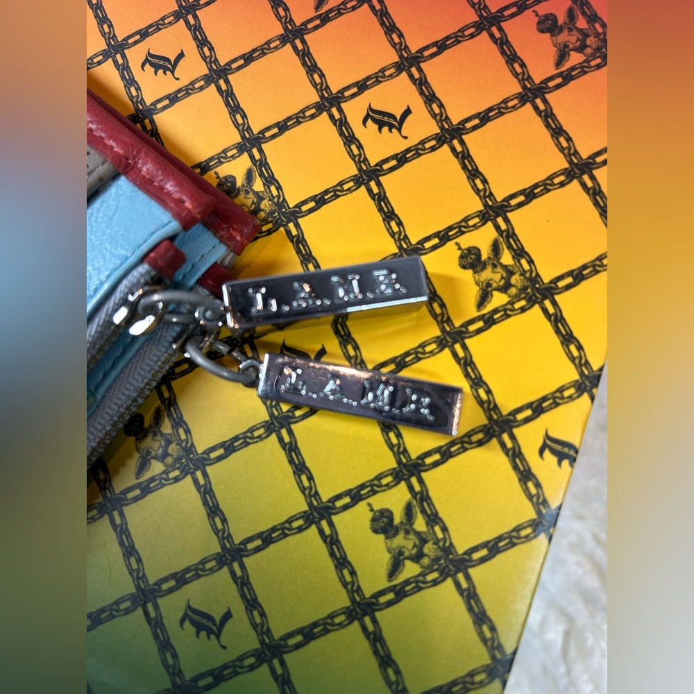🦄L.A.M.B. SAMPLE 💯 Leather Wallet🦄 - Picture 3 of 14